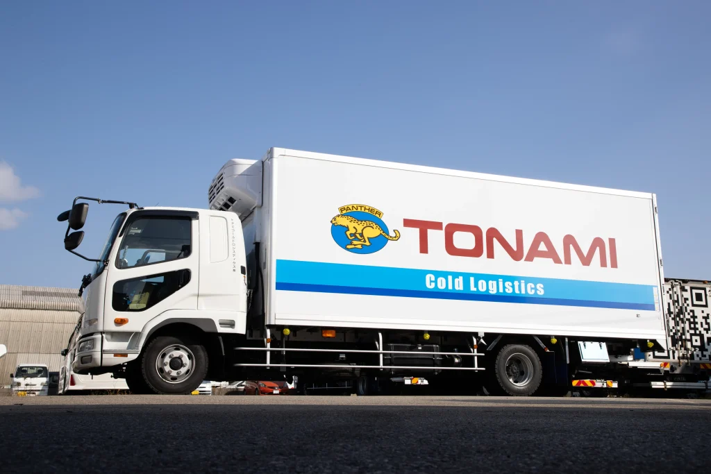 トナミコールドロジスティクス株式会社　整備事業部